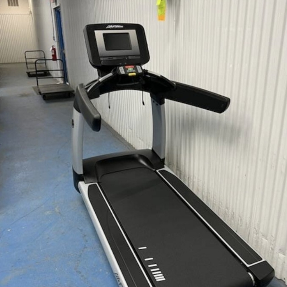 Life Fitness Treadmill